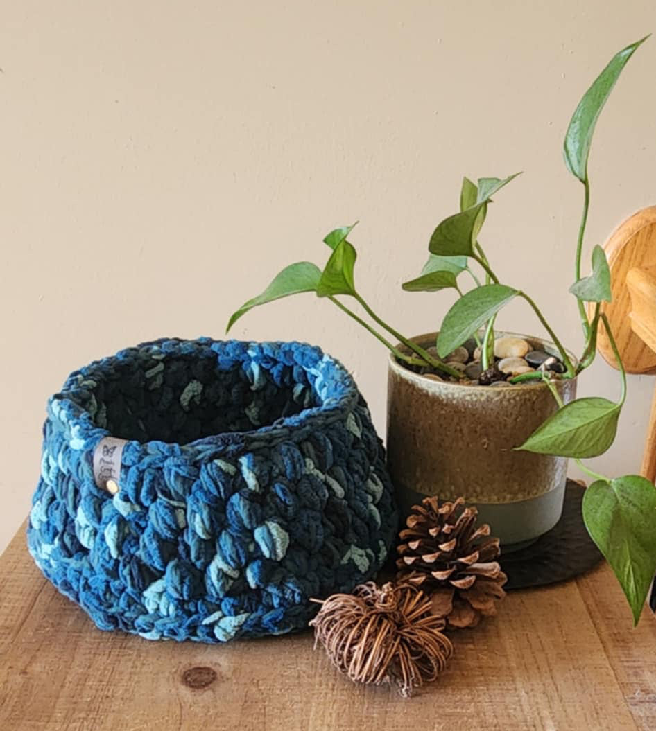 Anna Maria: Crocheted Storage Basket