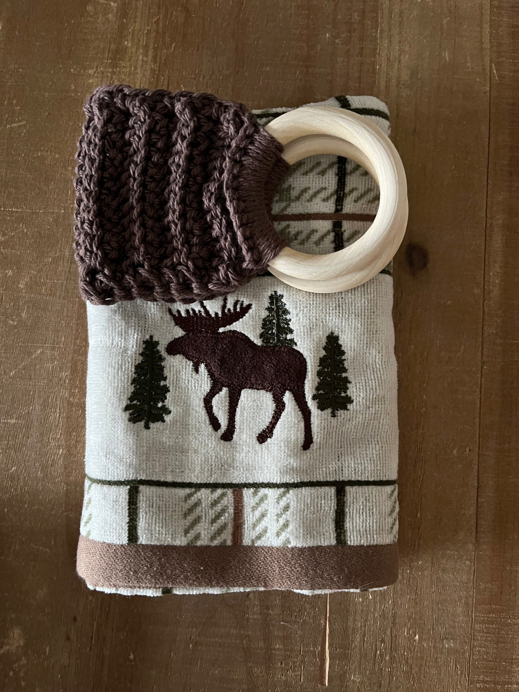 Crocheted Wood Towel Holder and Moose Hand Towel Set