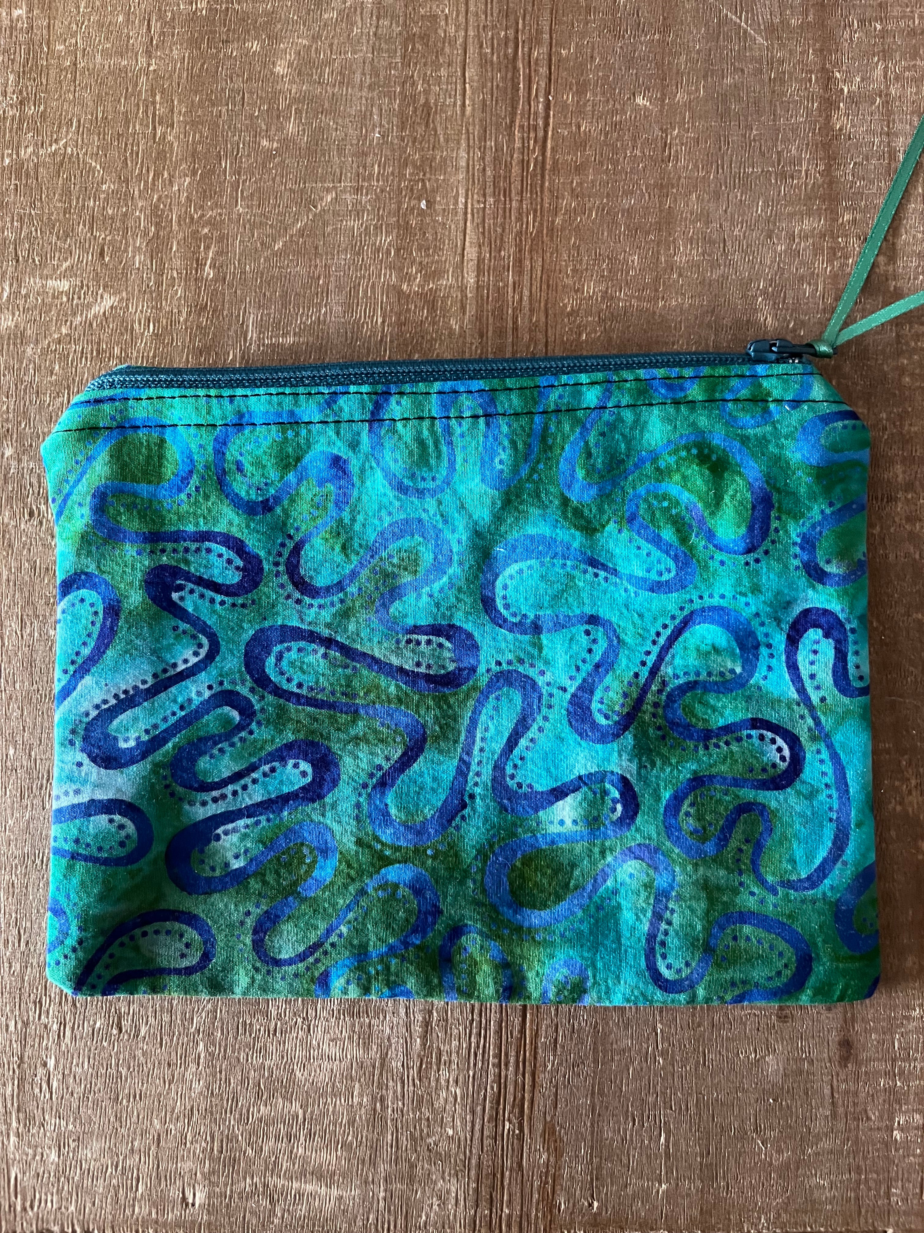 Amelia: Cosmetic Bag