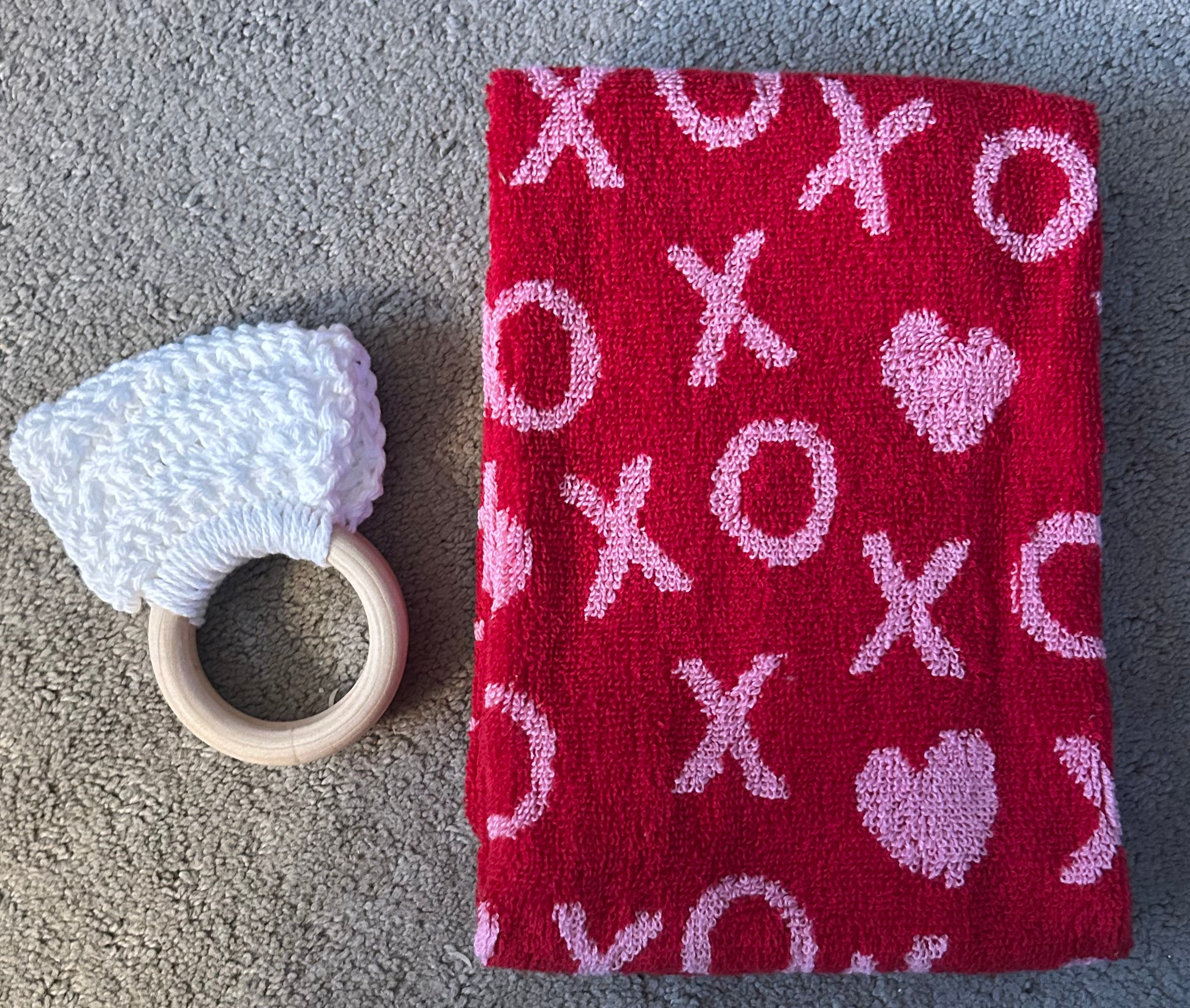Valentines Towel and Towel Holder Set
