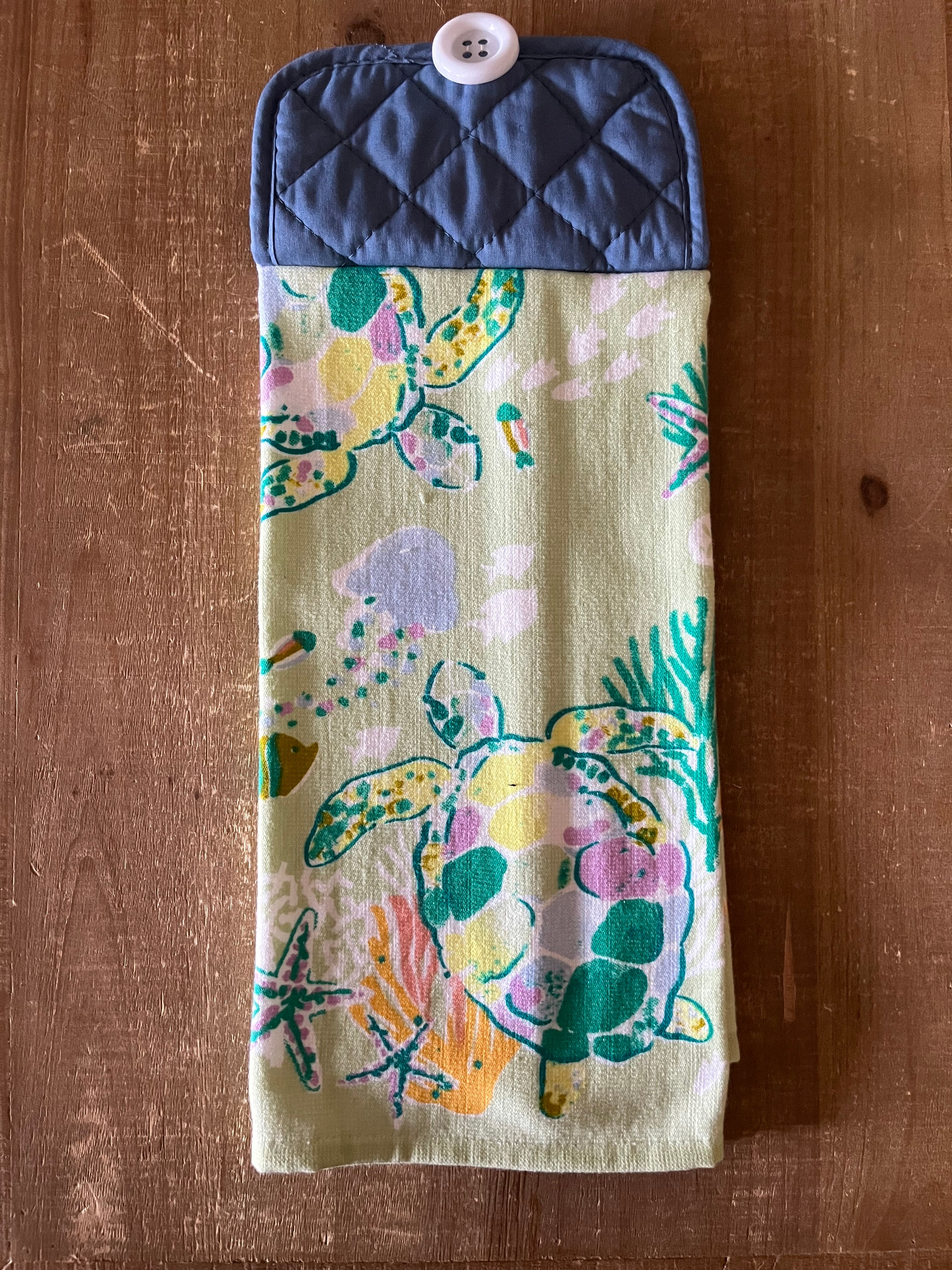 Green Turtle Hand Towel
