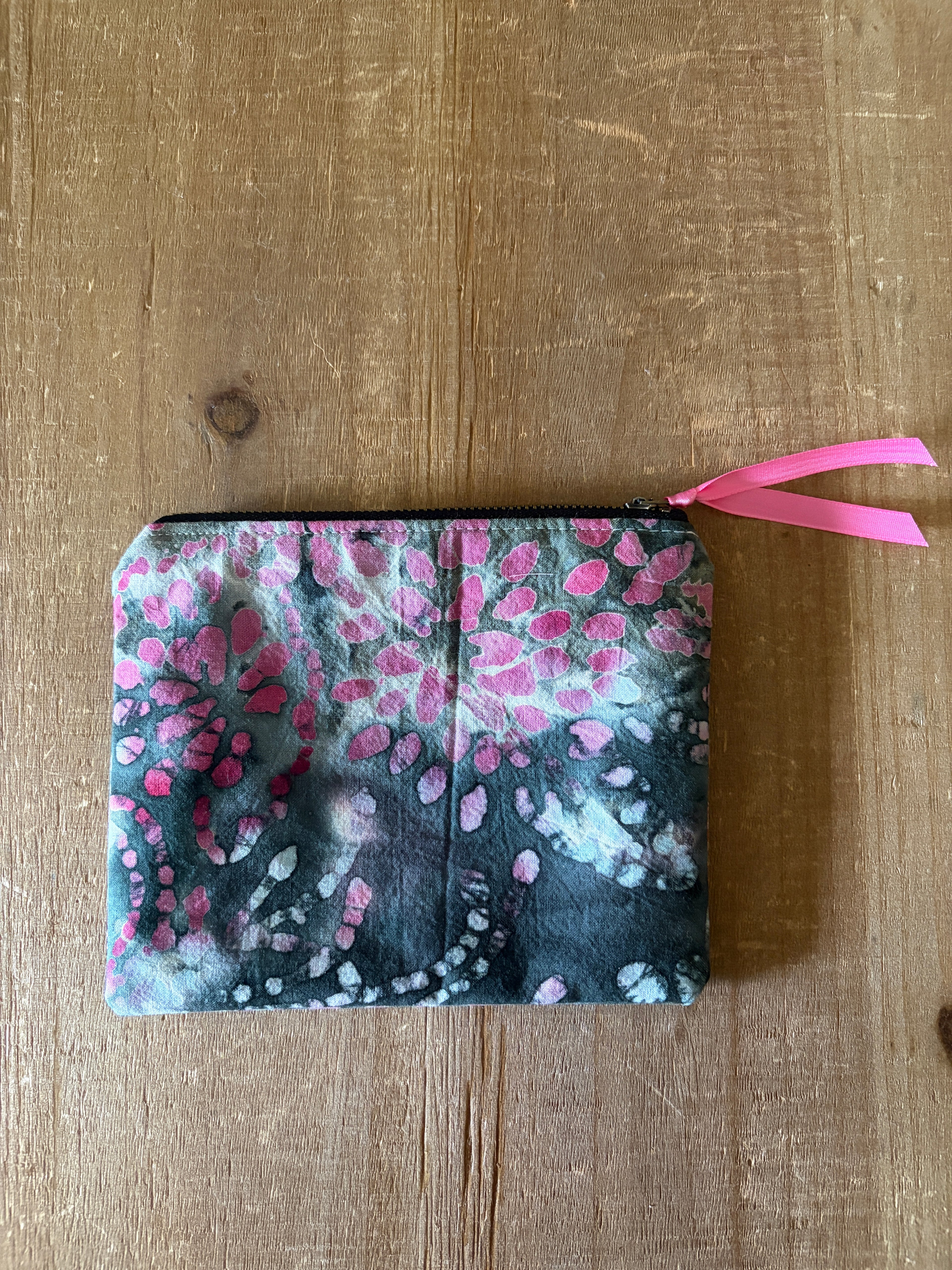 Addy: Cosmetic Bag