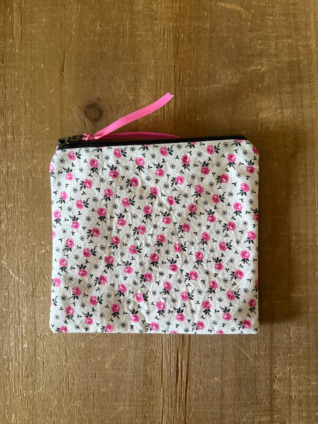 Kaley: Cosmetic Bag