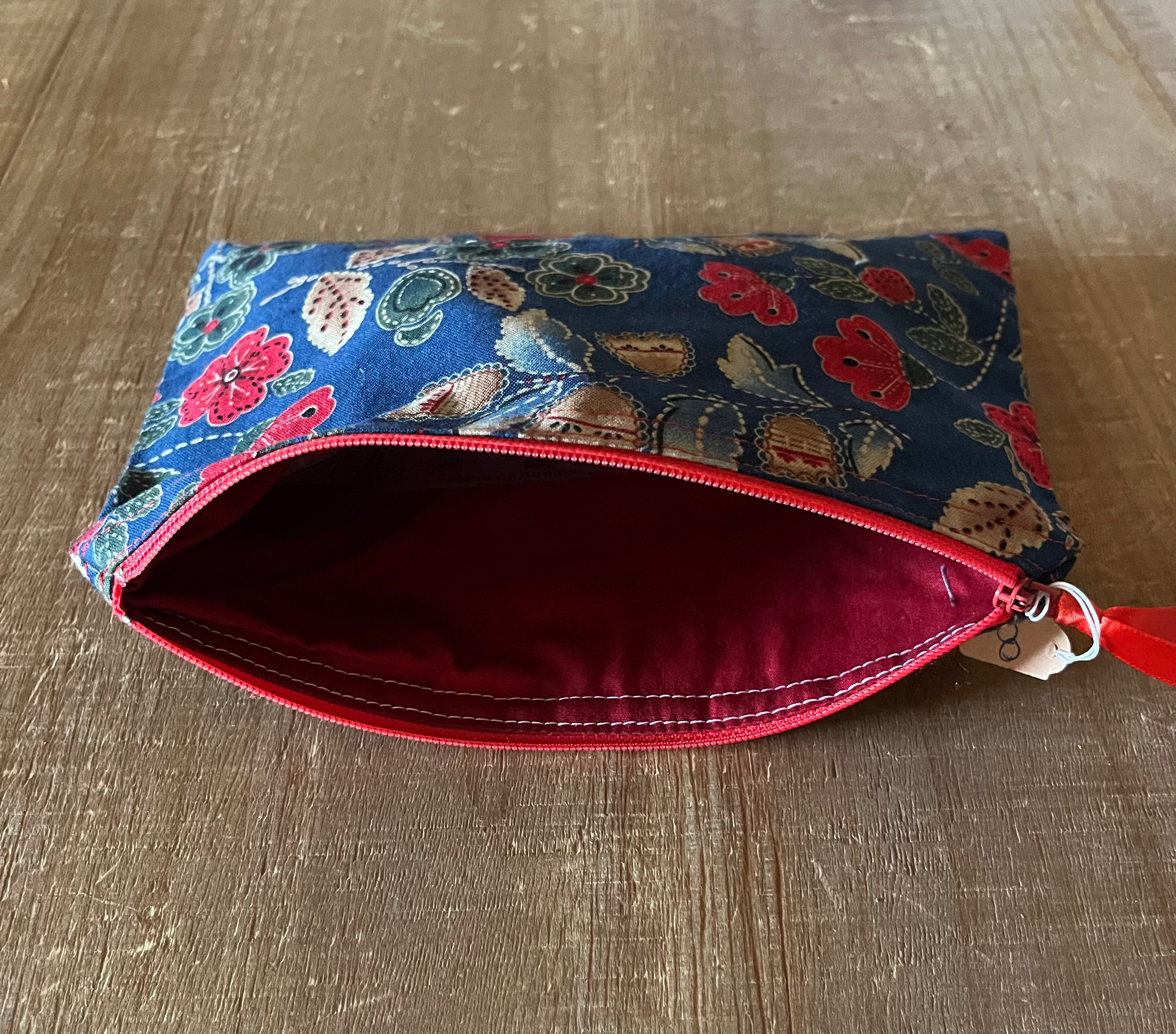 Isabel: Cosmetic Bag