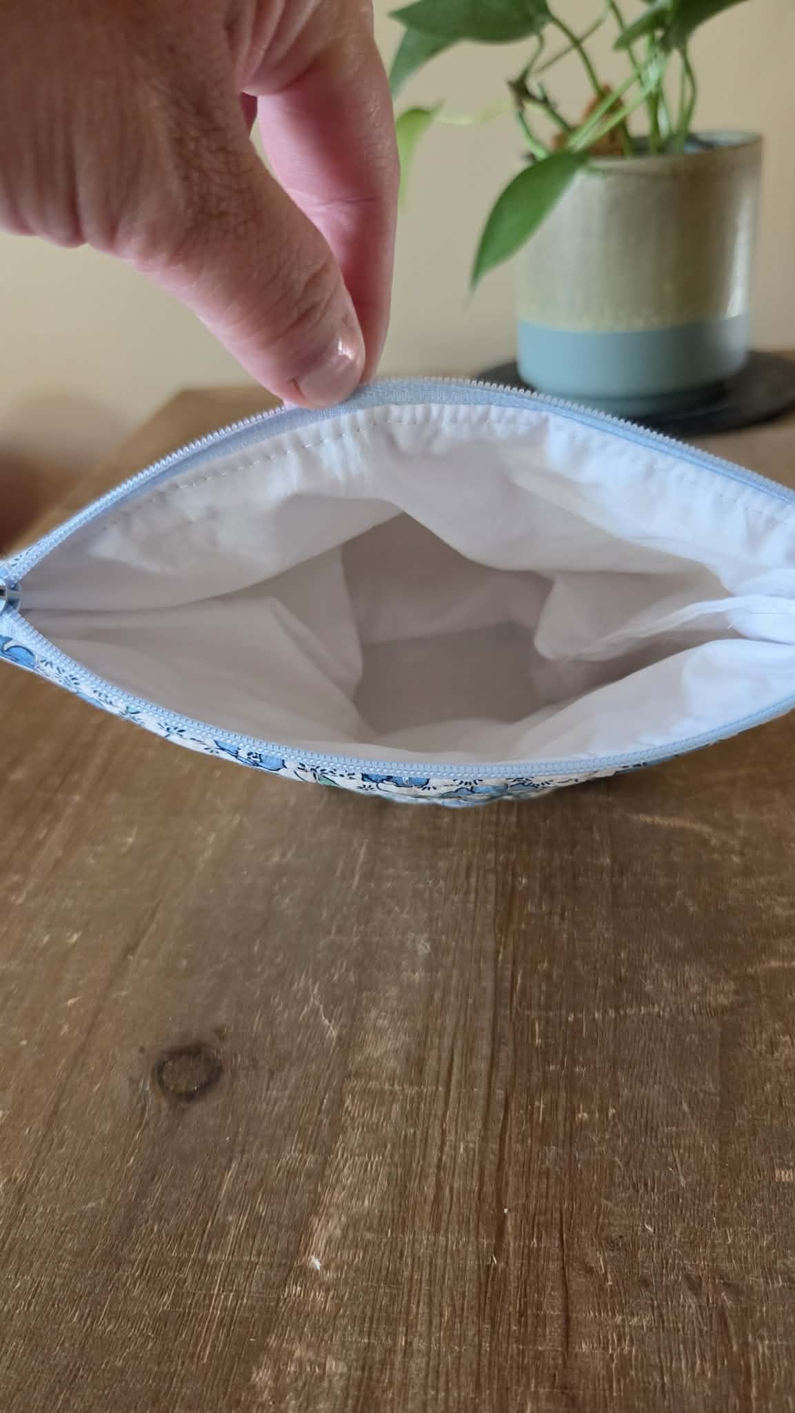Sophia: Cosmetic Bag