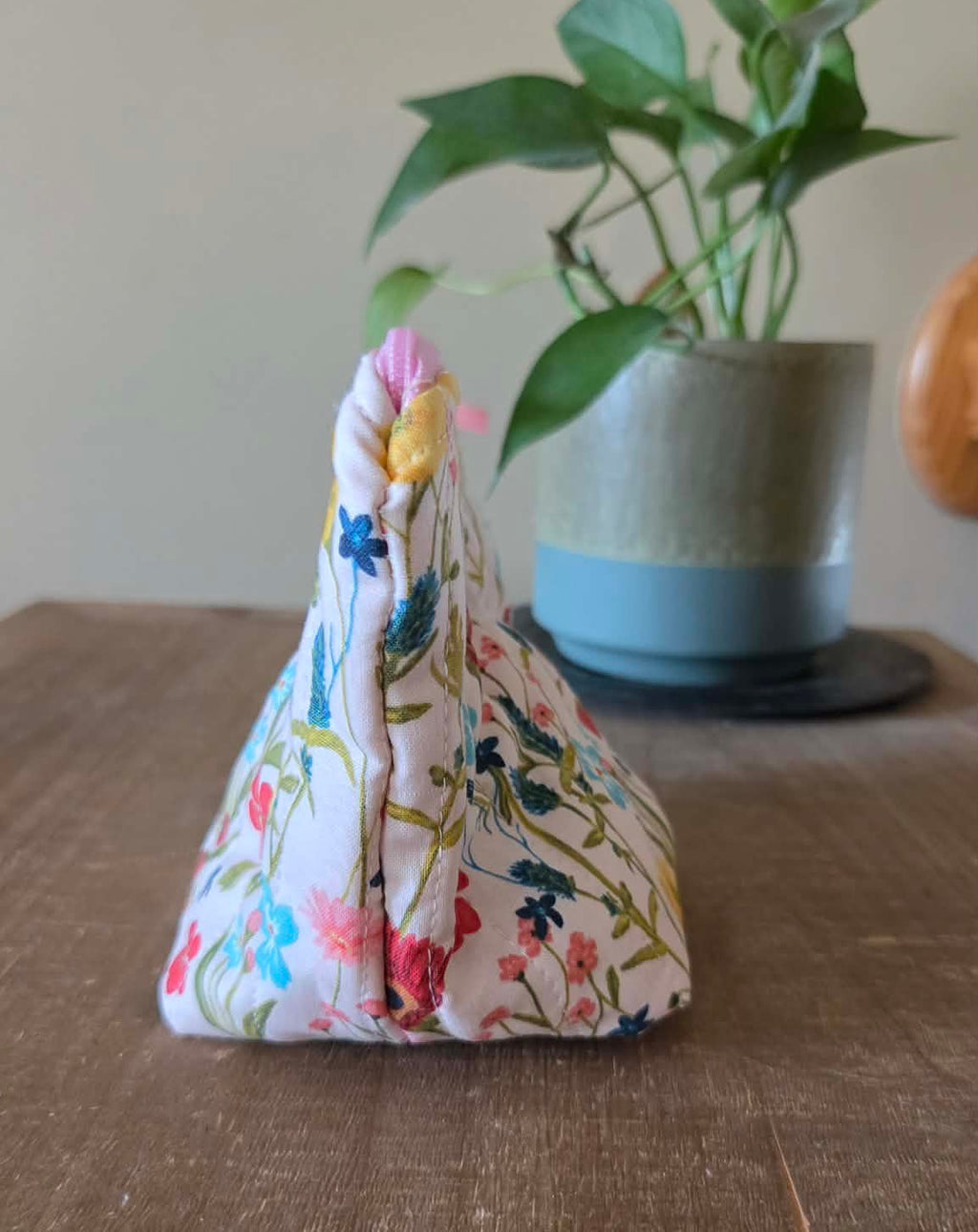Megan: Cosmetic Bag